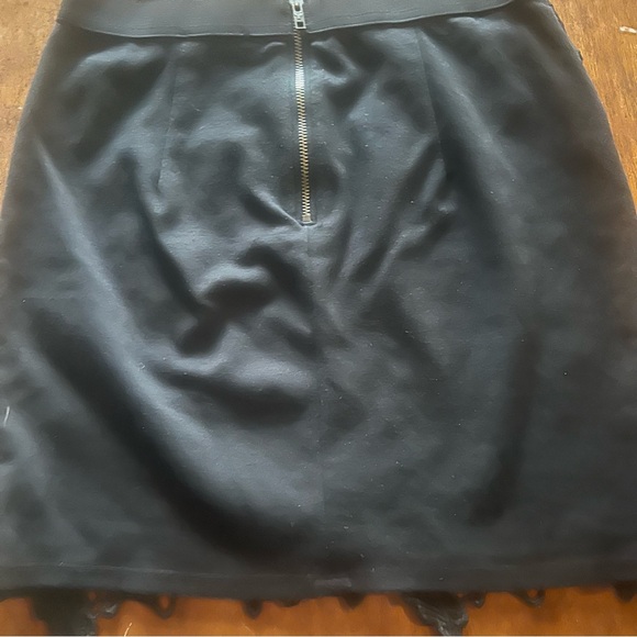 NWT American Eagle Women’s Pencil Skirt / Size 2/ Black Floral Crochet - Picture 9 of 16